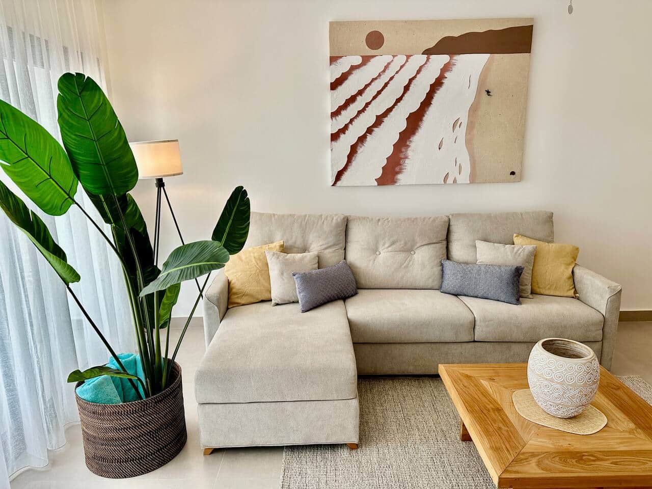 Great Condo 2BR Near Beach